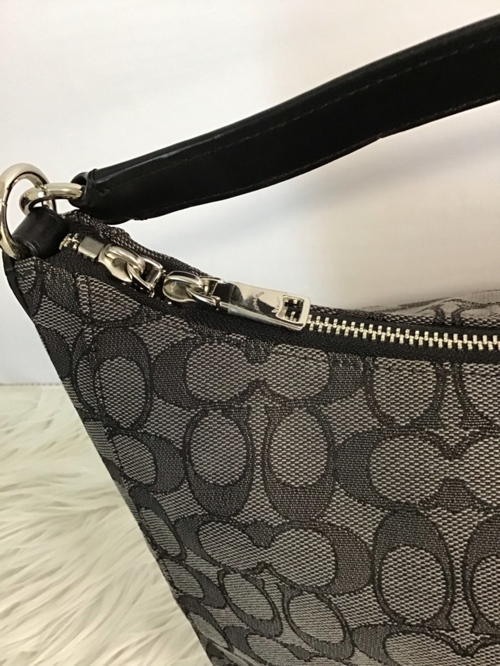 COACH EAST/WEST CELESTE HOBO SIGNATURE BAG BLACK SMOKE/BLACK PRISTINE - Picture 3 of 14